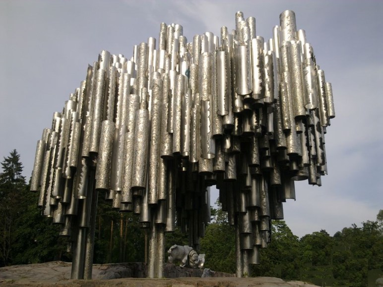 Statue érigée dans le Parc Sibelius à Helsinki en Finlande
